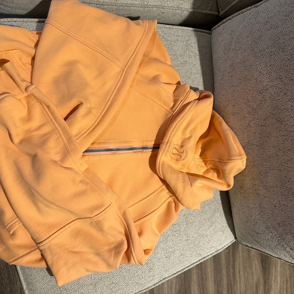 Lululemon scuba